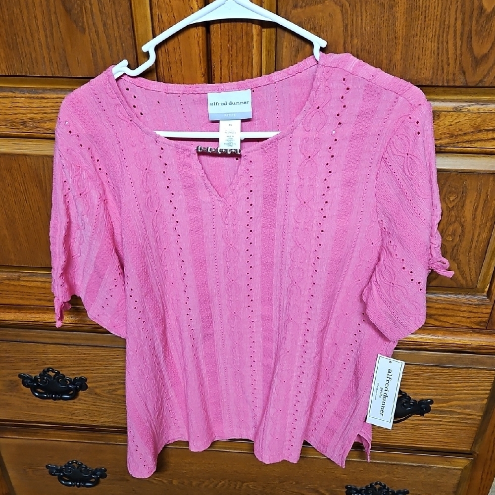 Pink Eyelet Top - Womens  Petite Large - Alfred Dunner